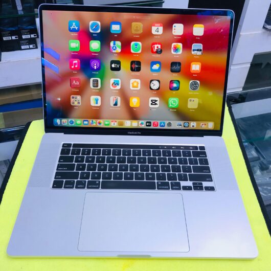 MacBook Pro 2019 (Core i9, 32GB RAM, 1TB SSD, 8GB Graphics)